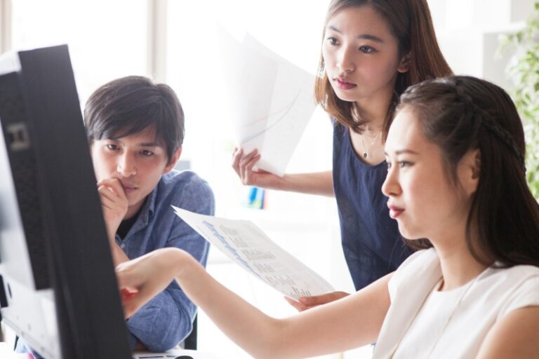 連休中は不倫相手に会えない。胸の苦しみを解決する方法とは。