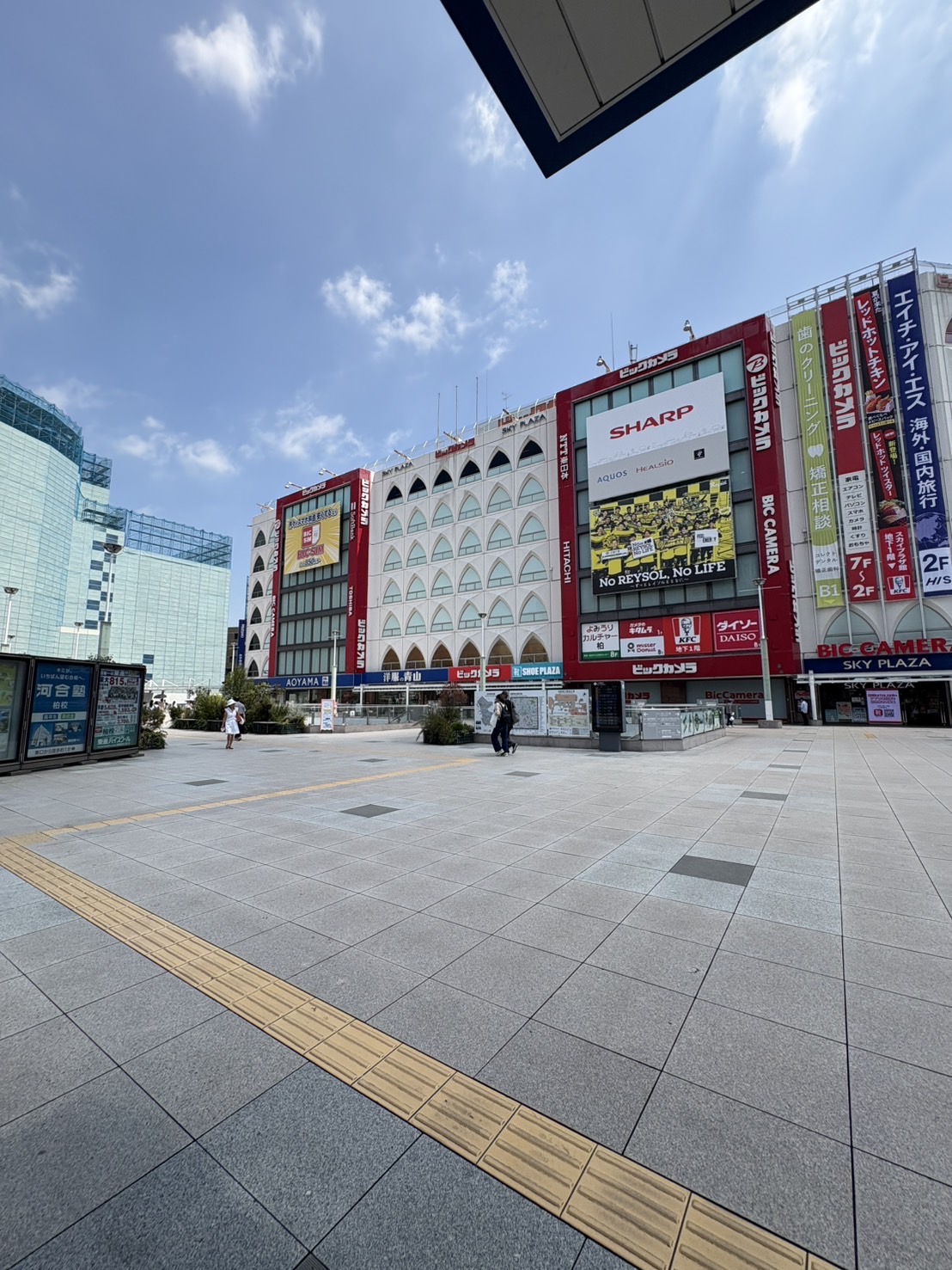 ③ デッキを斜め左前方へ進みます
