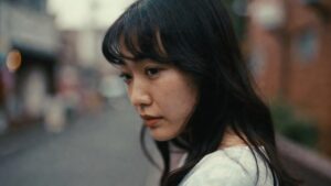 進展しない恋を続けるべきか迷う夜に。決める前に整理したい3つのこと